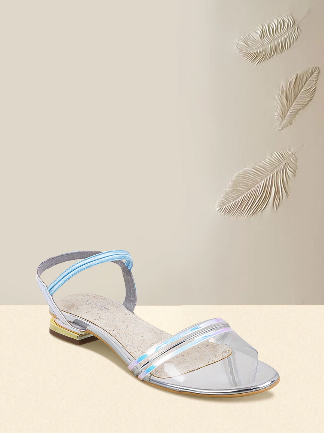 

Metro Women Blue & Transparent Solid Block Heels