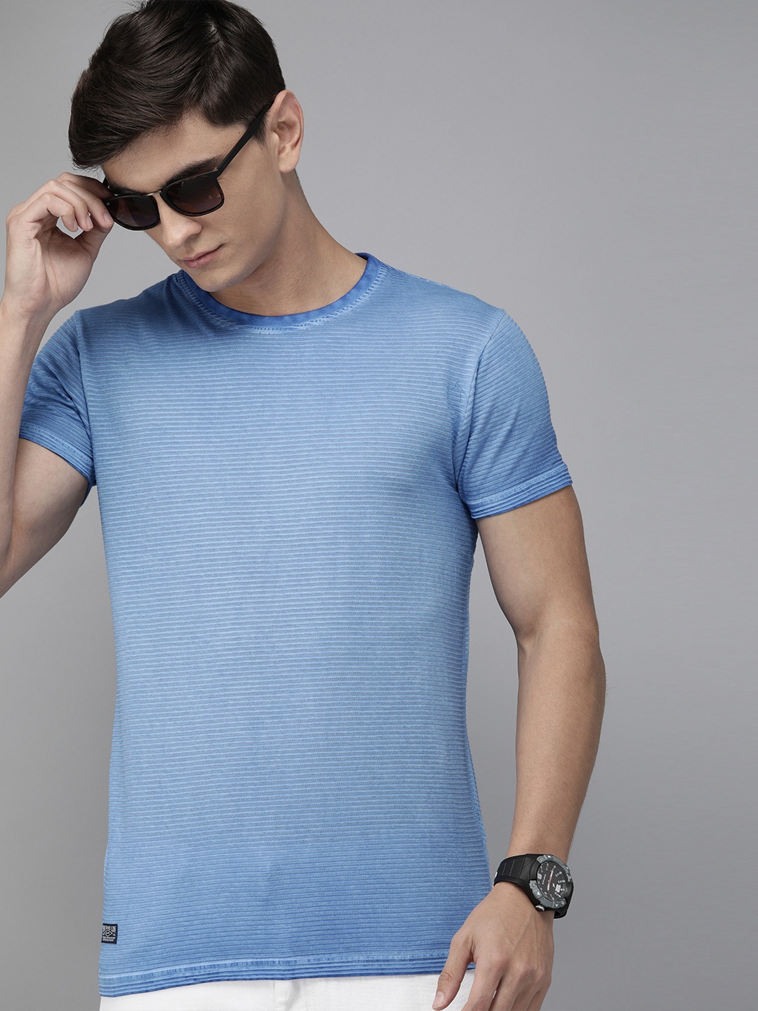 

Pepe Jeans Men Blue Slim Fit Striped Round Neck T-shirt