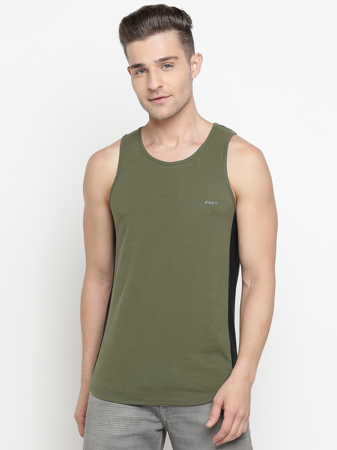 

Pepe Jeans Men Olive Green & Black Solid Round Neck T-shirt