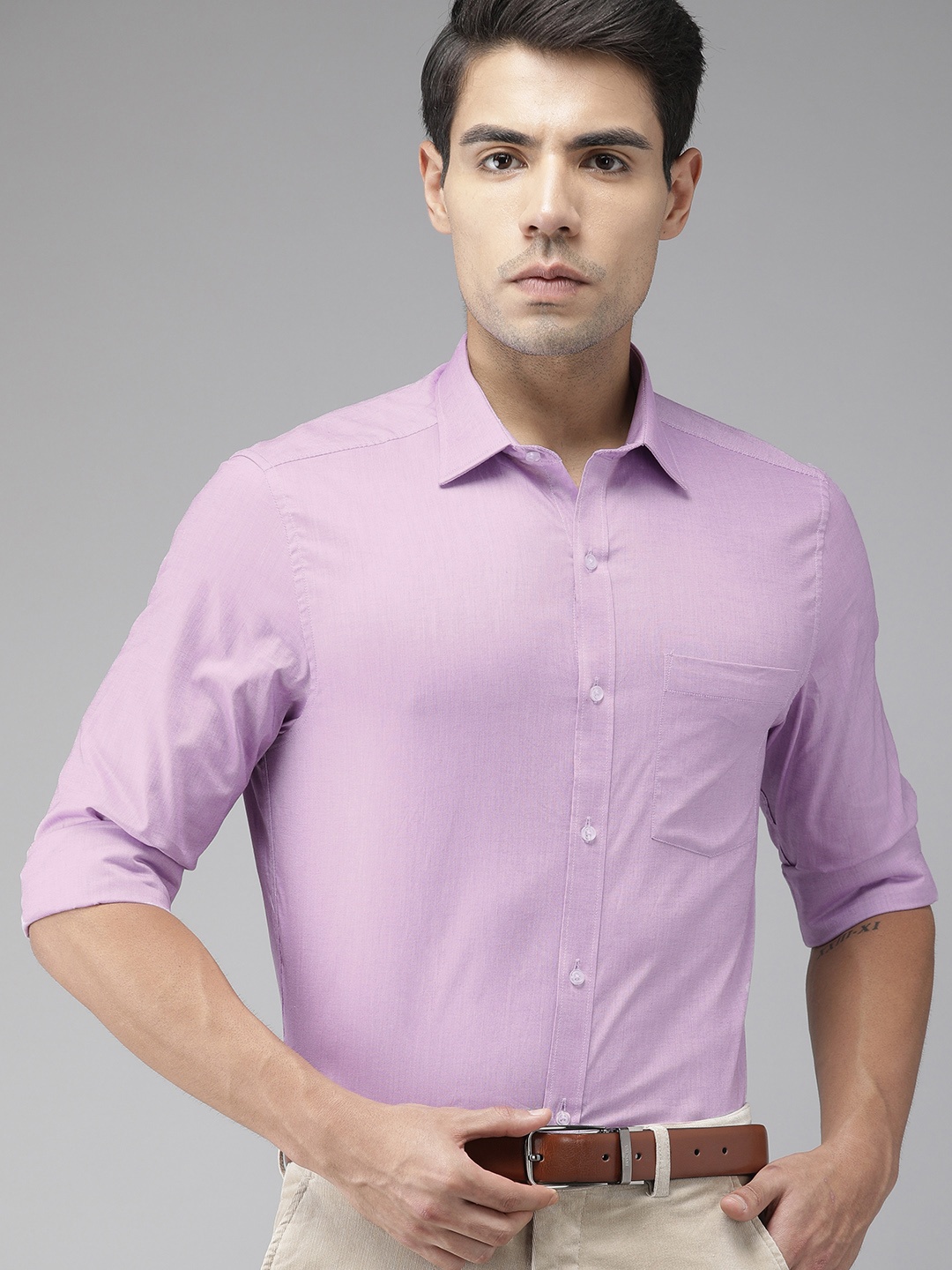 

Turtle Men Purple Relaxed Slim Fit Solid Formal Shirt