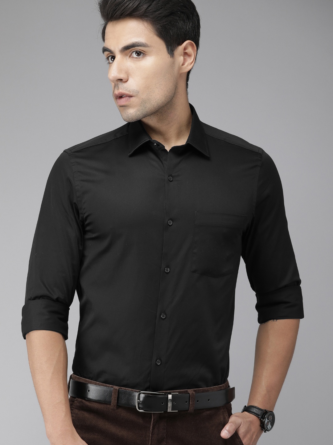 

Turtle Men Black Slim Fit Solid Formal Shirt