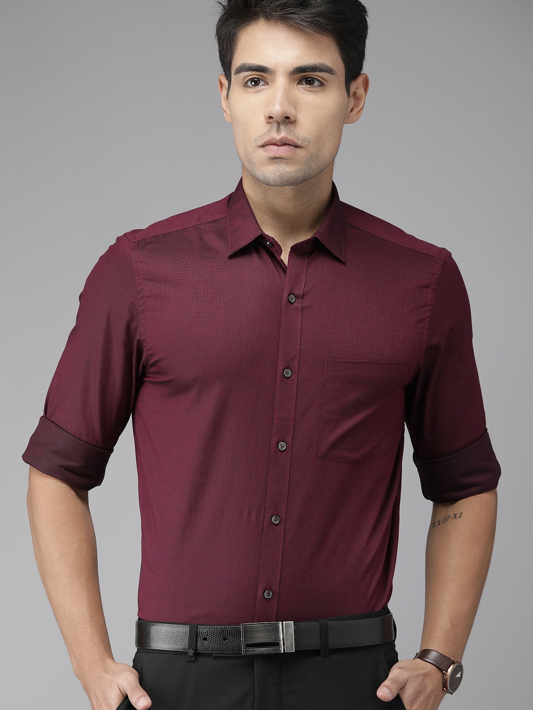 

Turtle Men Maroon Slim Fit Solid Formal Shirt