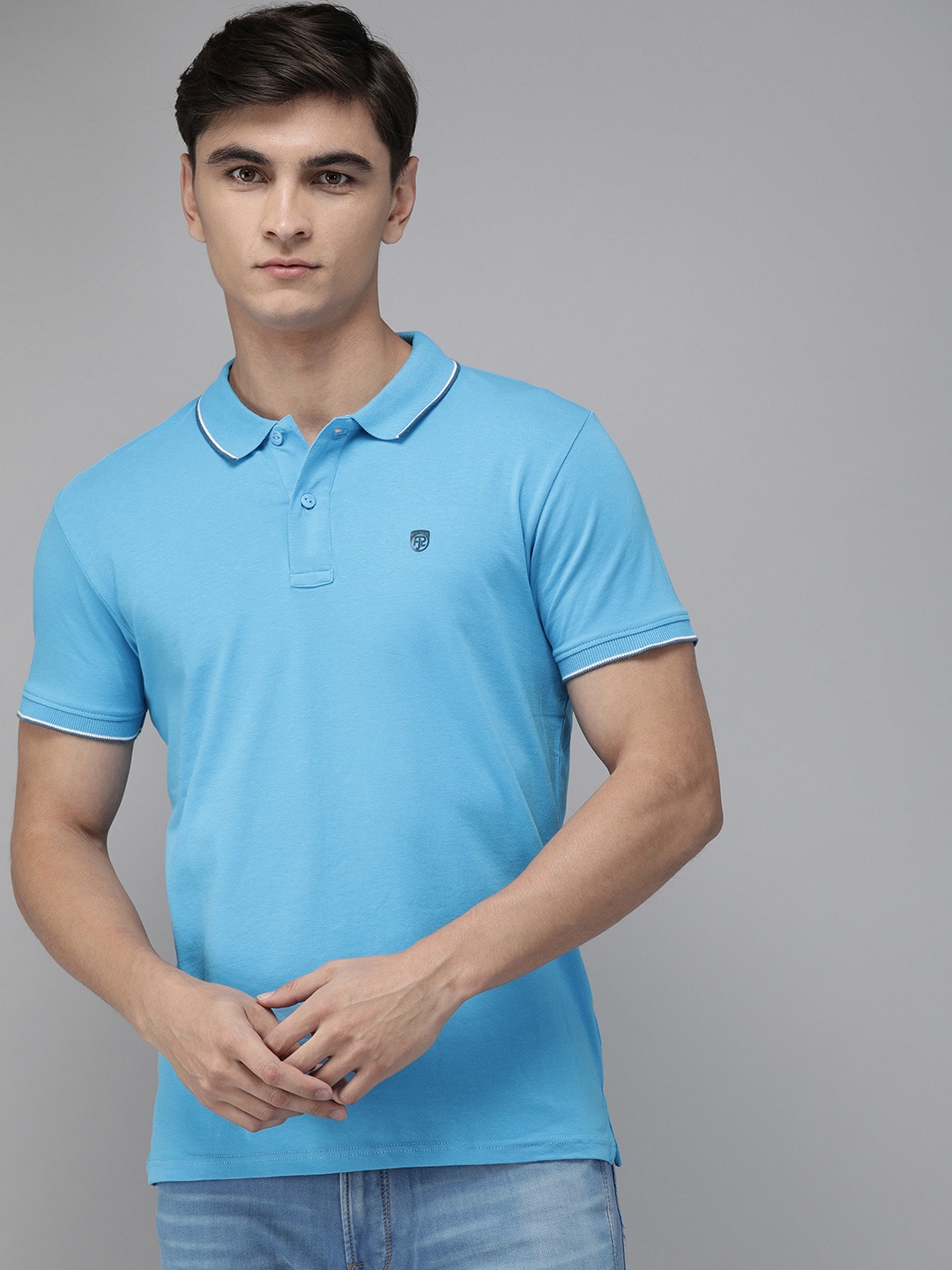 

Pepe Jeans Men Blue Solid Polo Collar T-shirt