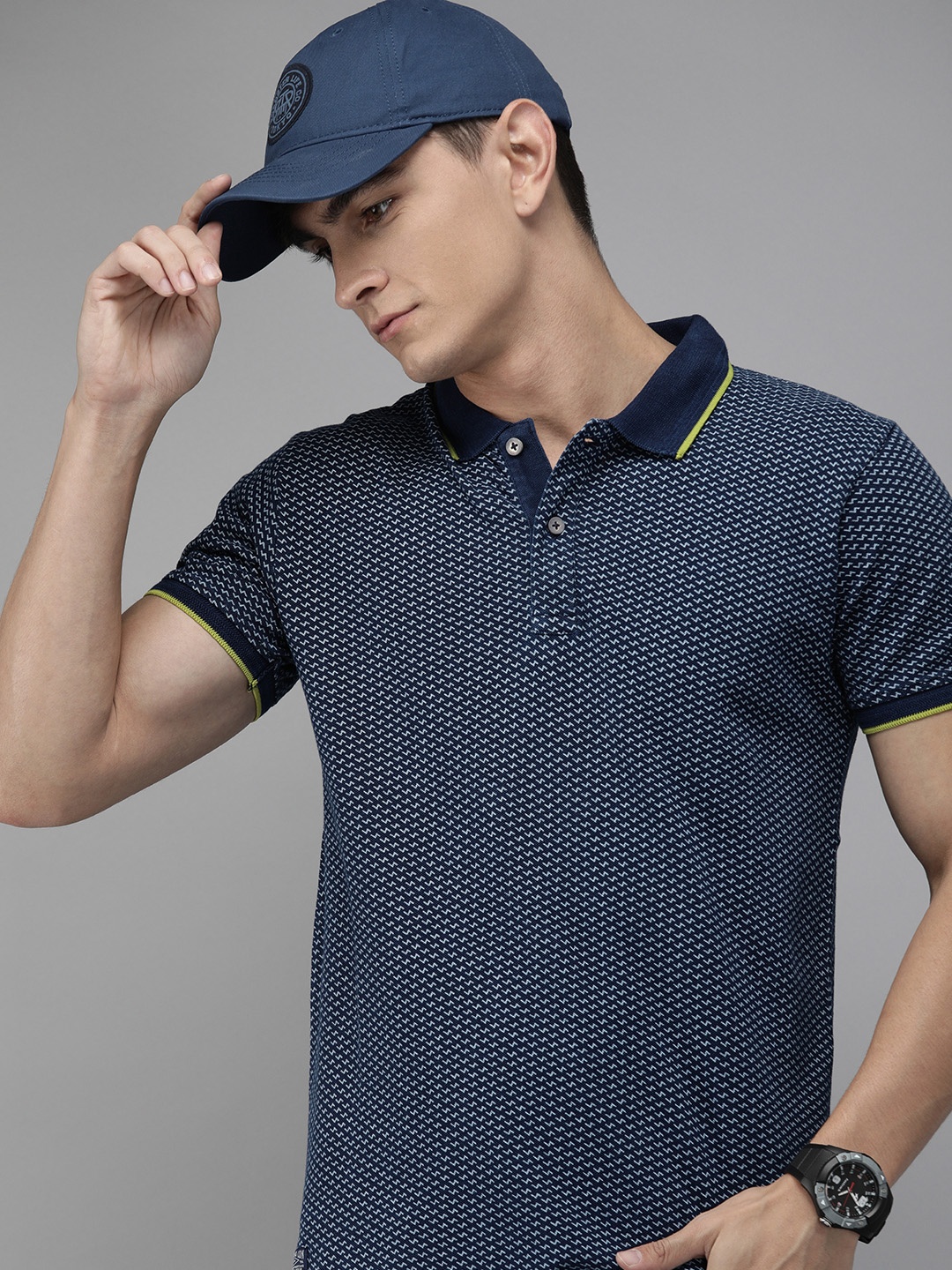 

Pepe Jeans Men Blue Printed Pure Cotton Polo Collar Pure Cotton T-shirt