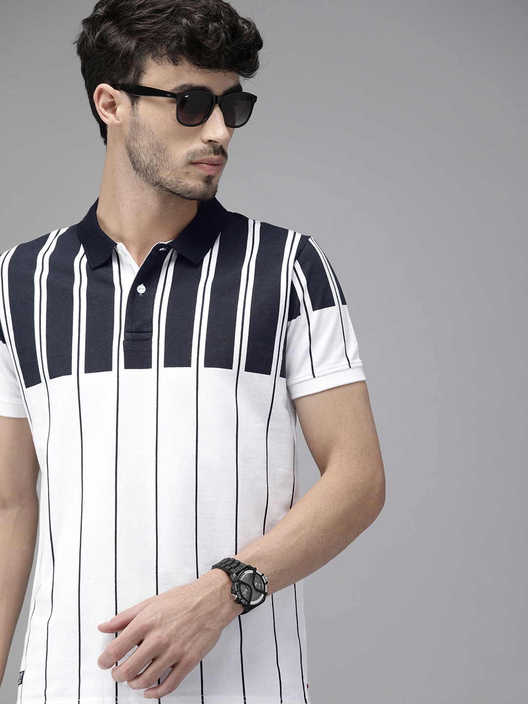 

Pepe Jeans Men White Navy Blue Striped Polo Collar Pure Cotton T-shirt