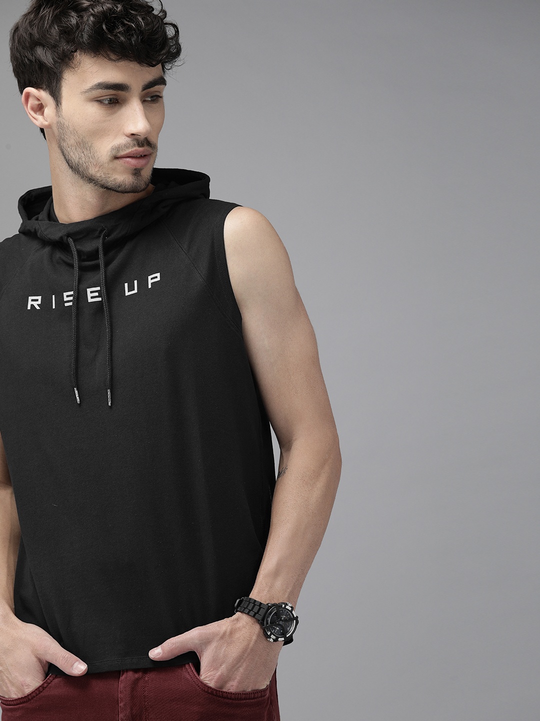 

Pepe Jeans Men Black Pure Cotton Hooded Solid Round Neck Pure Cotton T-shirt