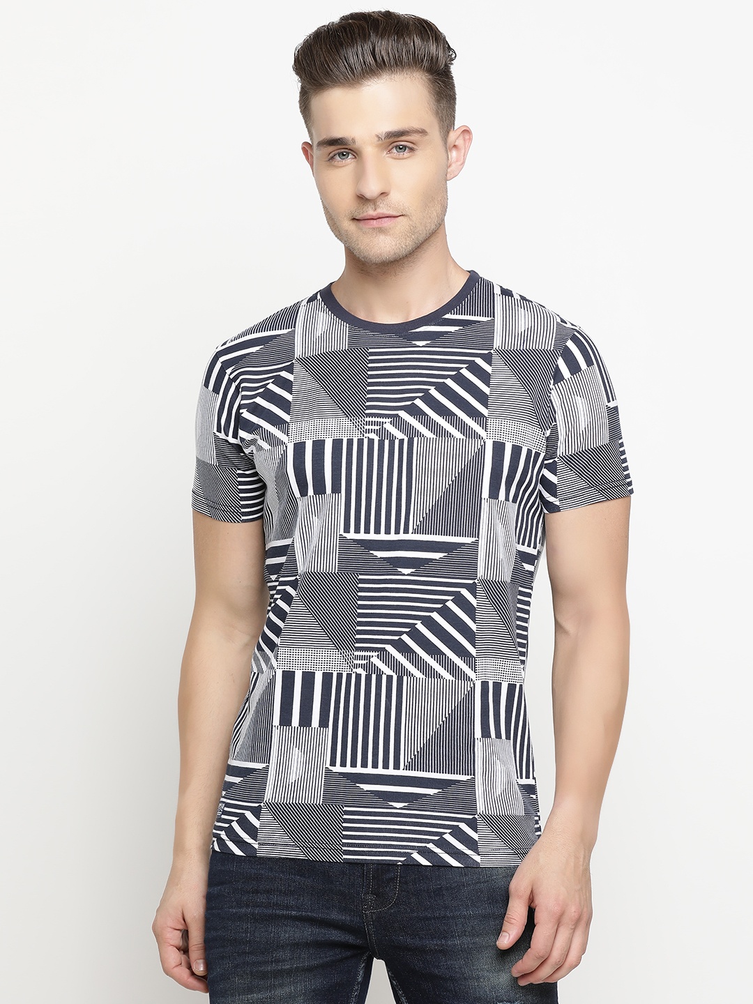 

Pepe Jeans Men Navy Blue & White Printed Round Neck T-shirt