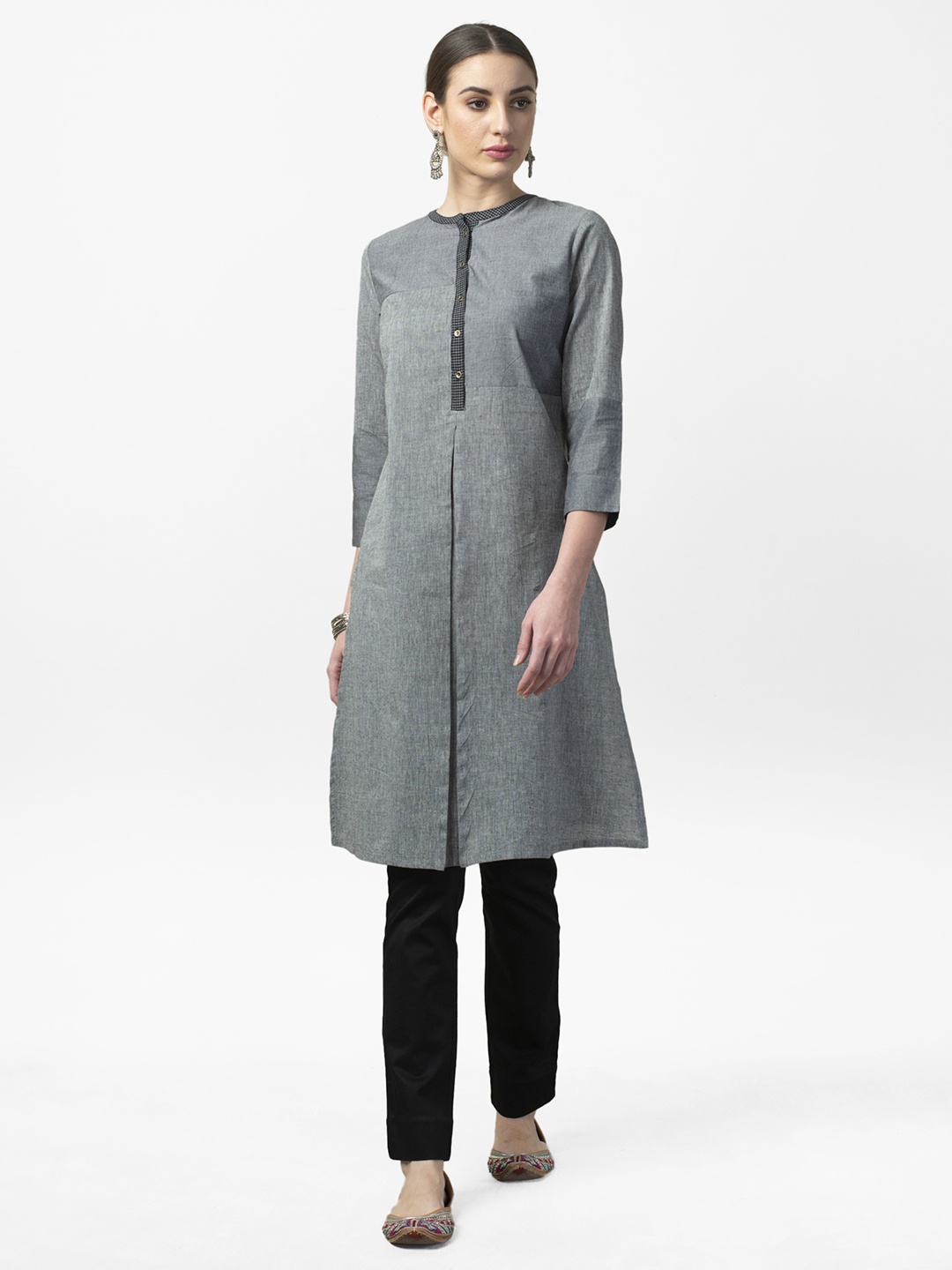 

Fabindia Women Charcoal Grey Solid Straight Kurta