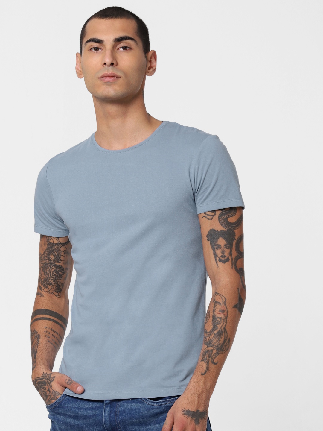 

Jack Jones Men Blue Slim Fit Solid Round Neck Sustainable Pure Cotton T-shirt