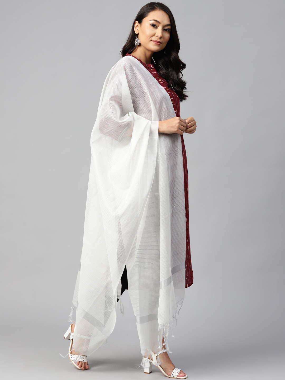 

W White & Silver Woven Design Dupatta