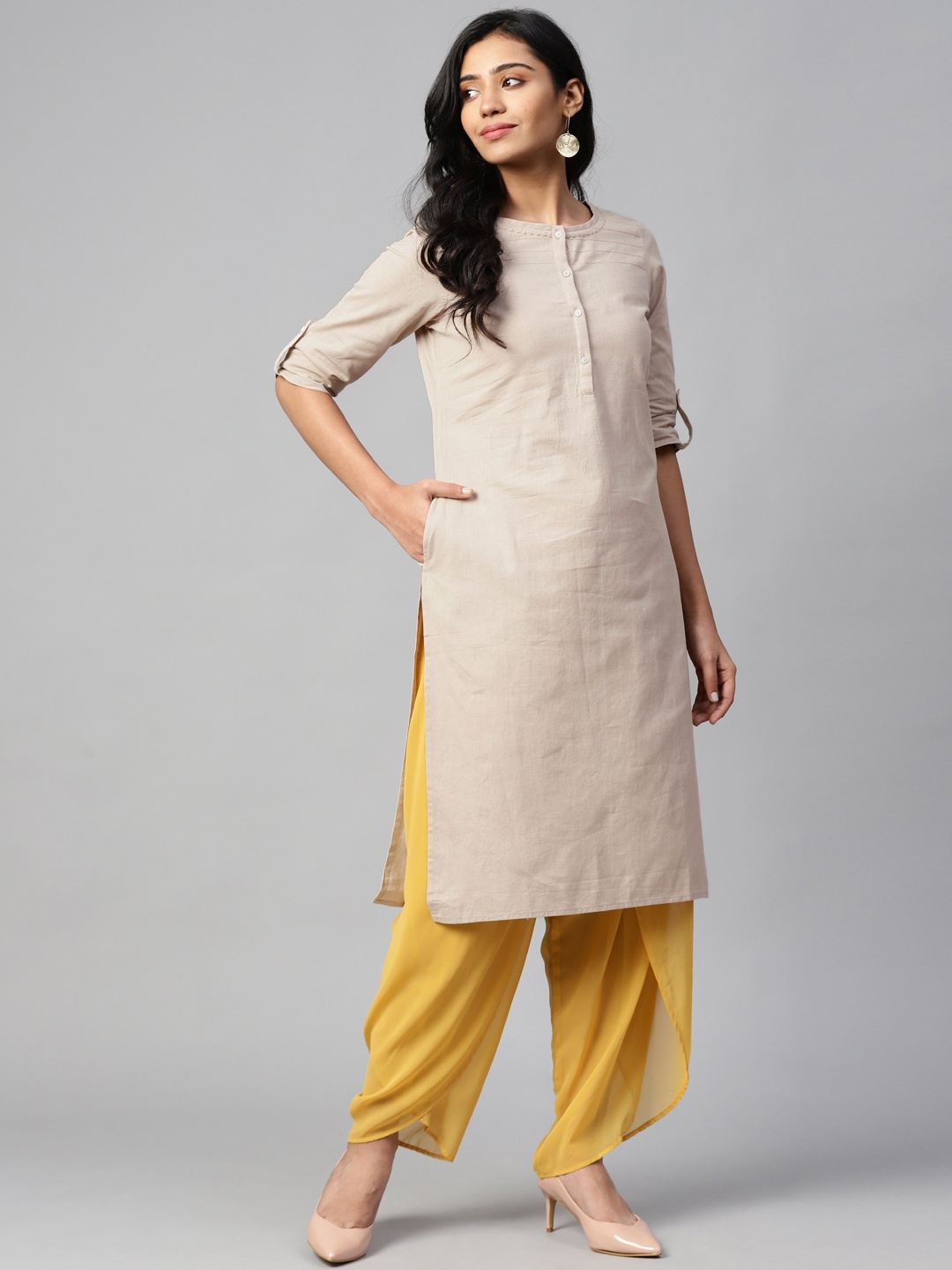 

W Women Beige Solid Straight Kurta