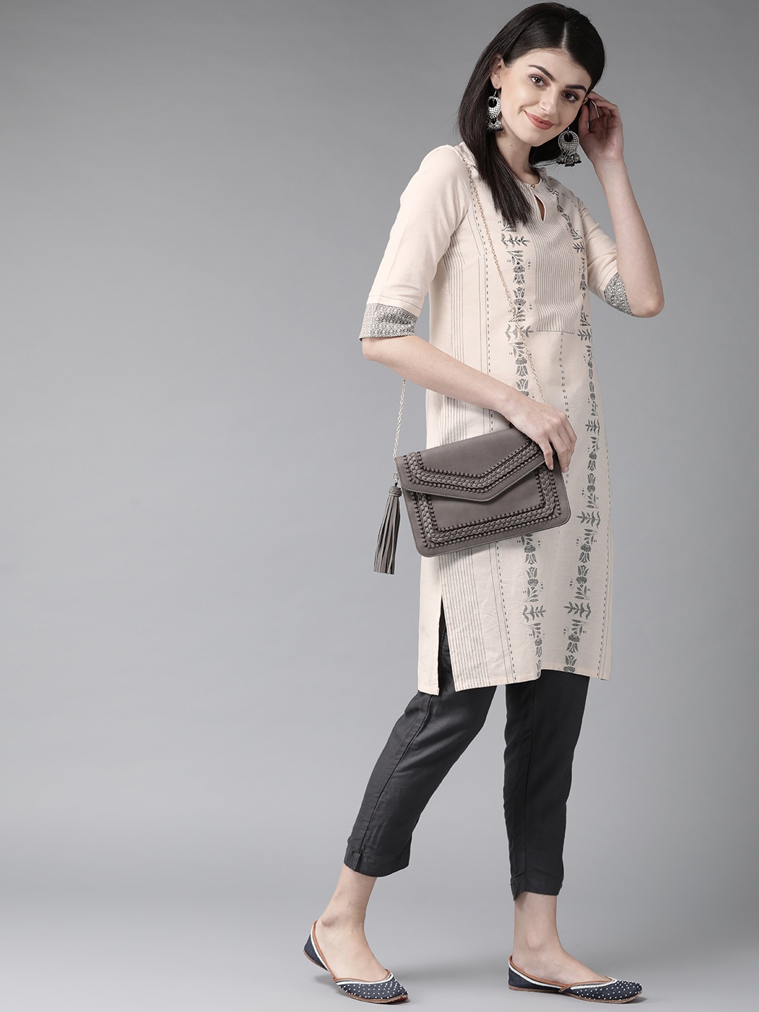 

W Women Beige & Grey Printed Straight Kurta