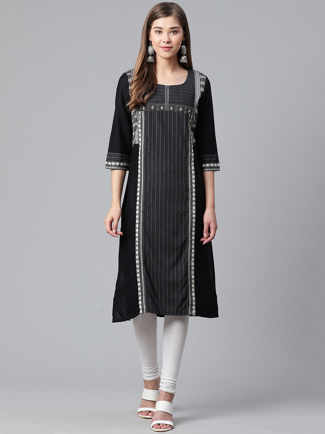 

W Women Black & White Embroidered Straight Kurta