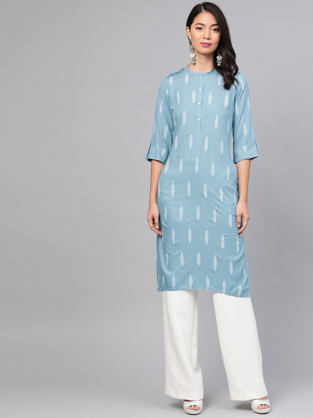 

W Women Blue & White Printed Straight Sustainable Kurta