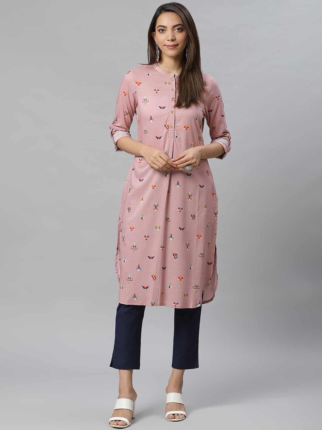 

W Women Mauve & Red Geometric Printed Straight Kurta