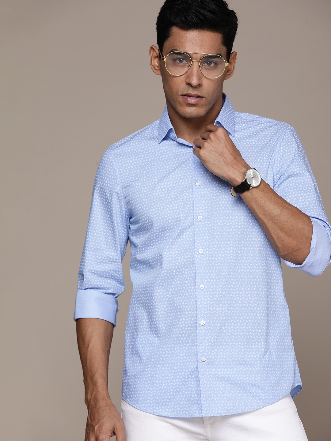 

Calvin Klein Jeans Men Blue Slim Fit Printed Pure Cotton Casual Shirt