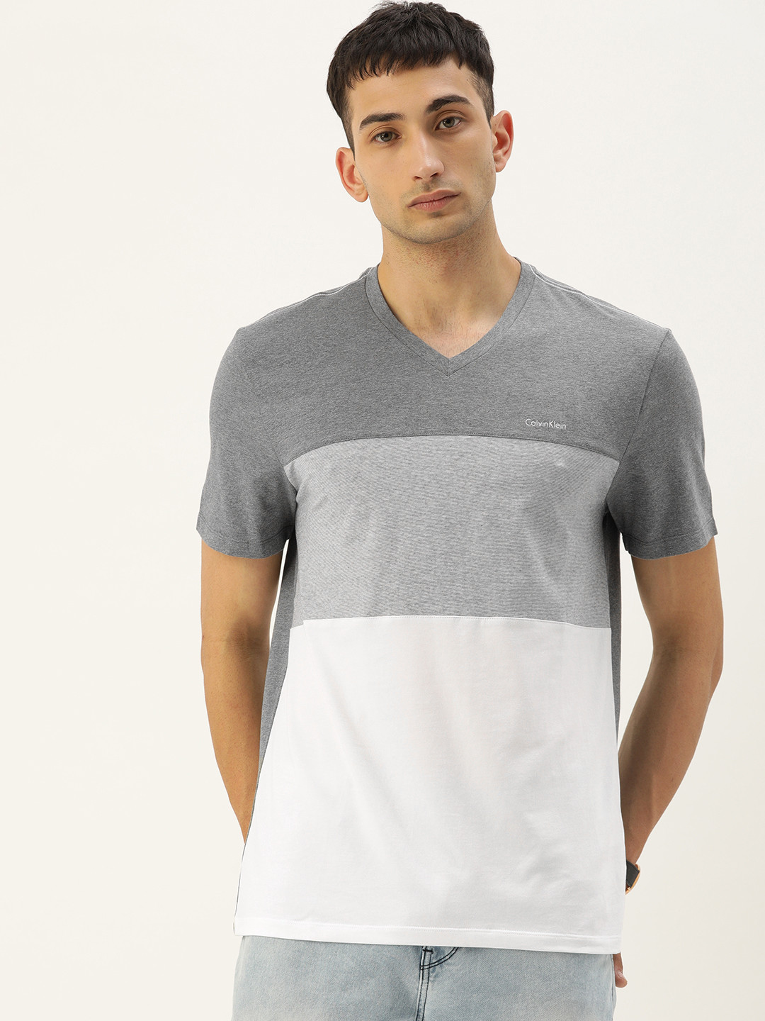 

Calvin Klein Jeans Men Grey Colourblocked V-Neck T-shirt