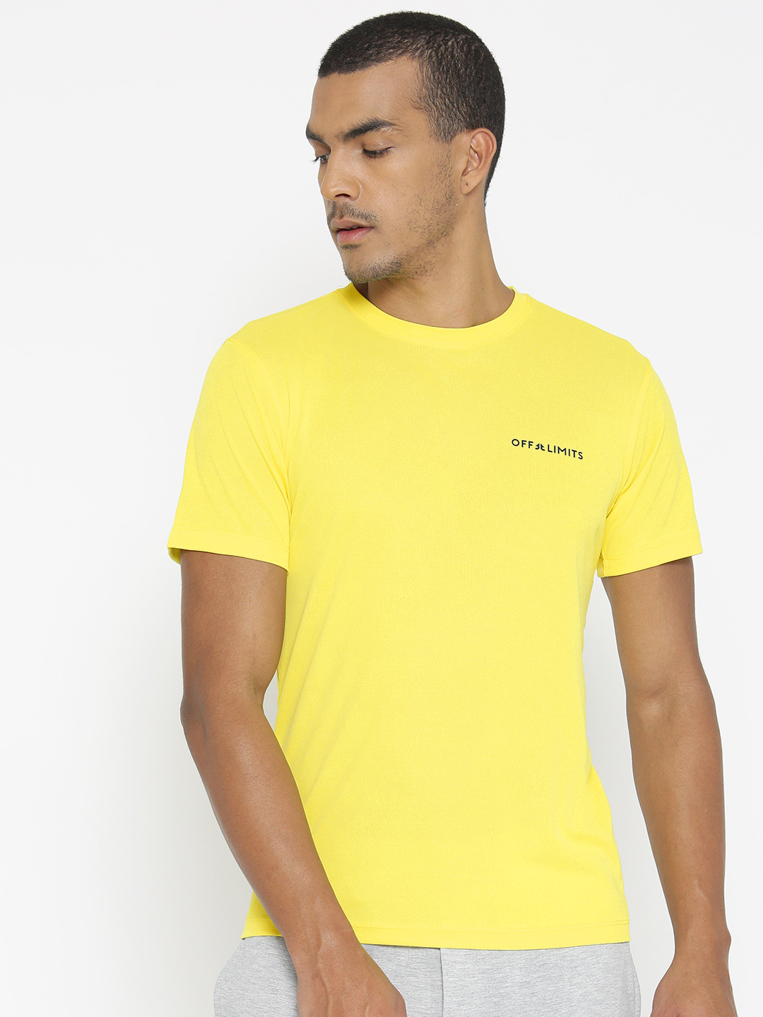 

OFF LIMITS Men Yellow Solid Round Neck T-shirt
