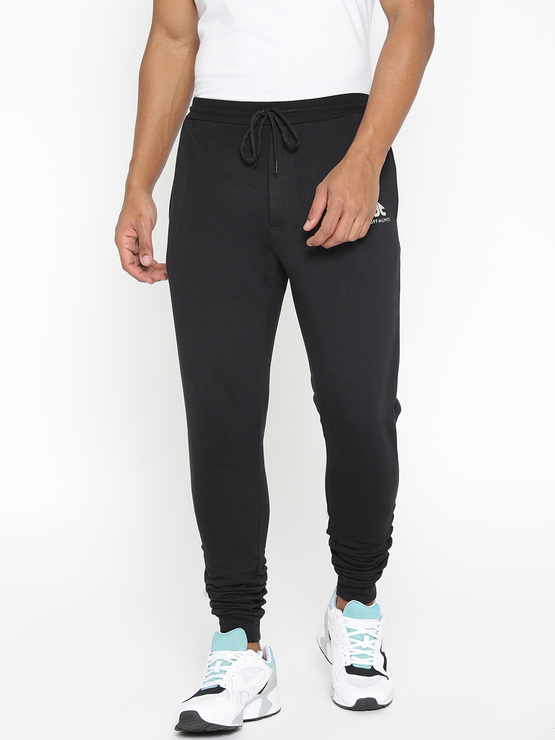 

OFF LIMITS Men Black Solid Training Joggers