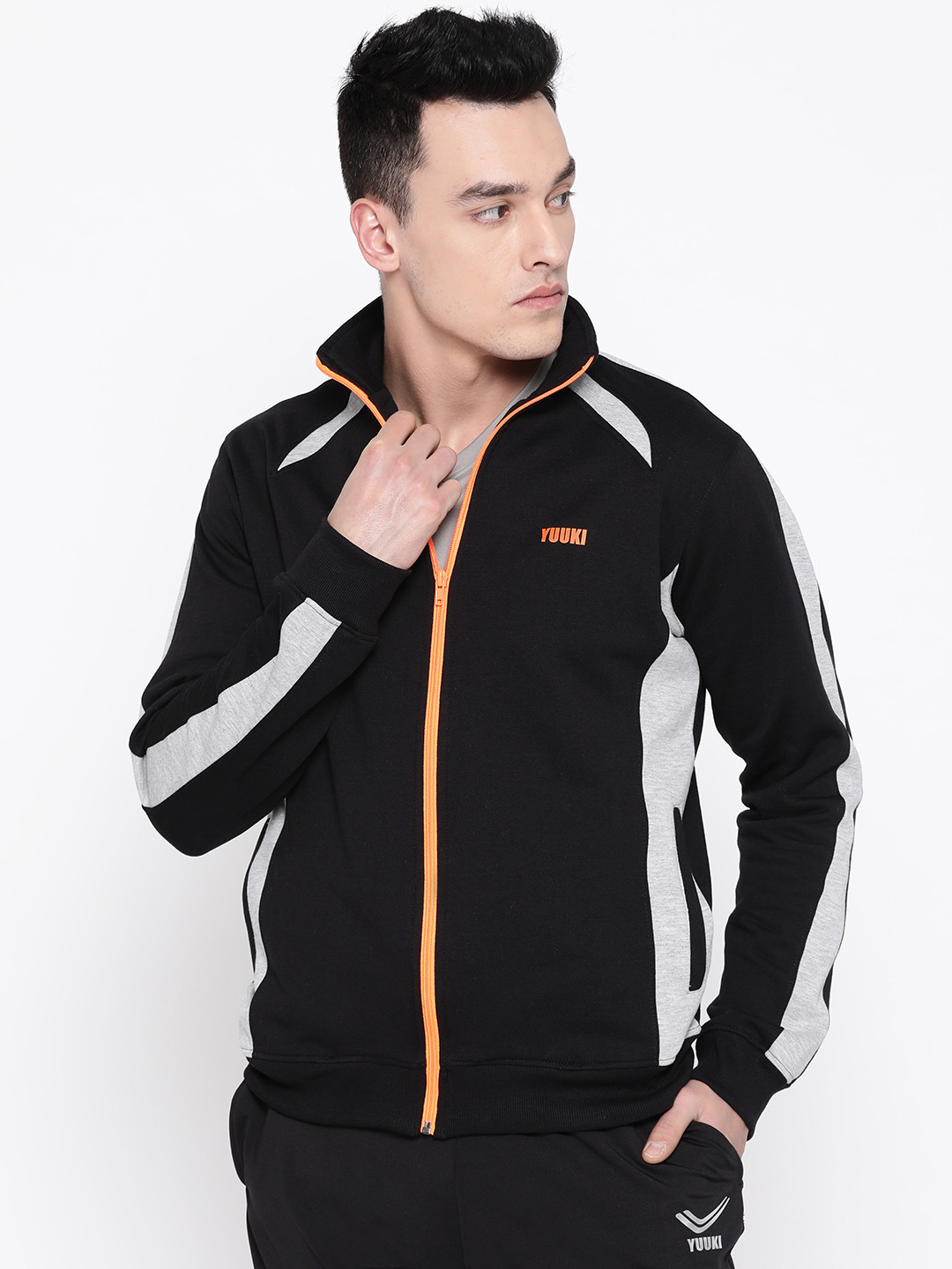 

Yuuki Men Black Solid Sporty Jacket