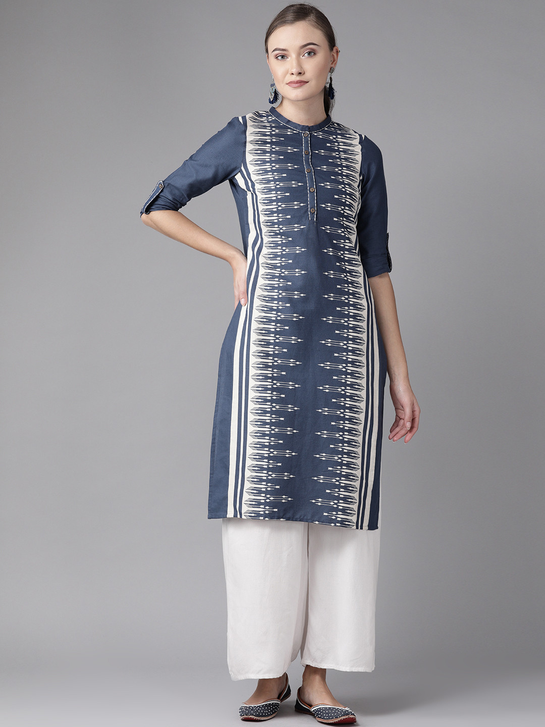 

W Women Navy Blue & Off-White Printed Straight Kurta