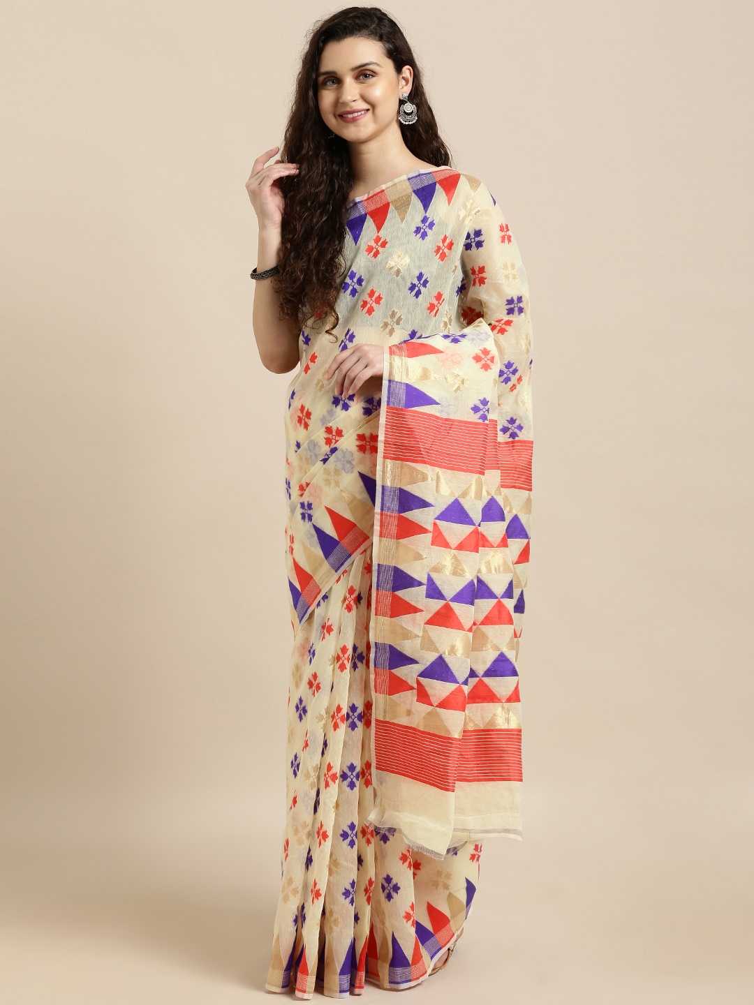 

VASTRANAND Cream-Coloured & Red Silk Cotton Woven Design Jamdani Saree