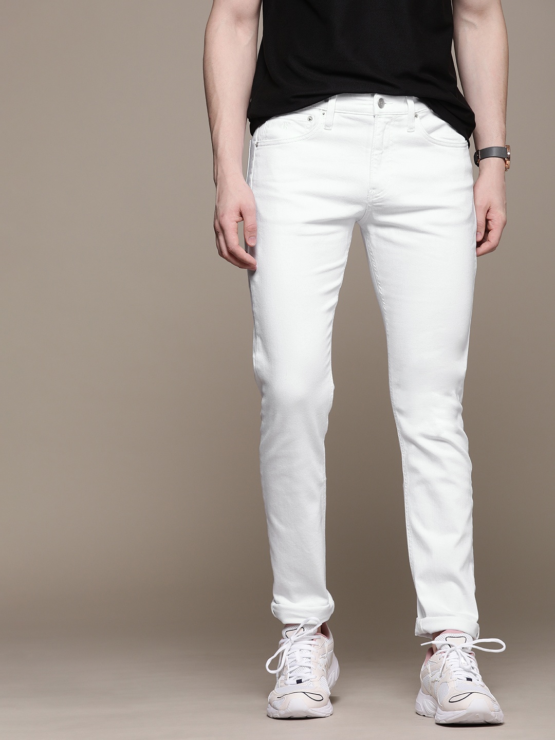 

Calvin Klein Jeans Men White Skinny Fit Mid-Rise Clean Look Stretchable Jeans