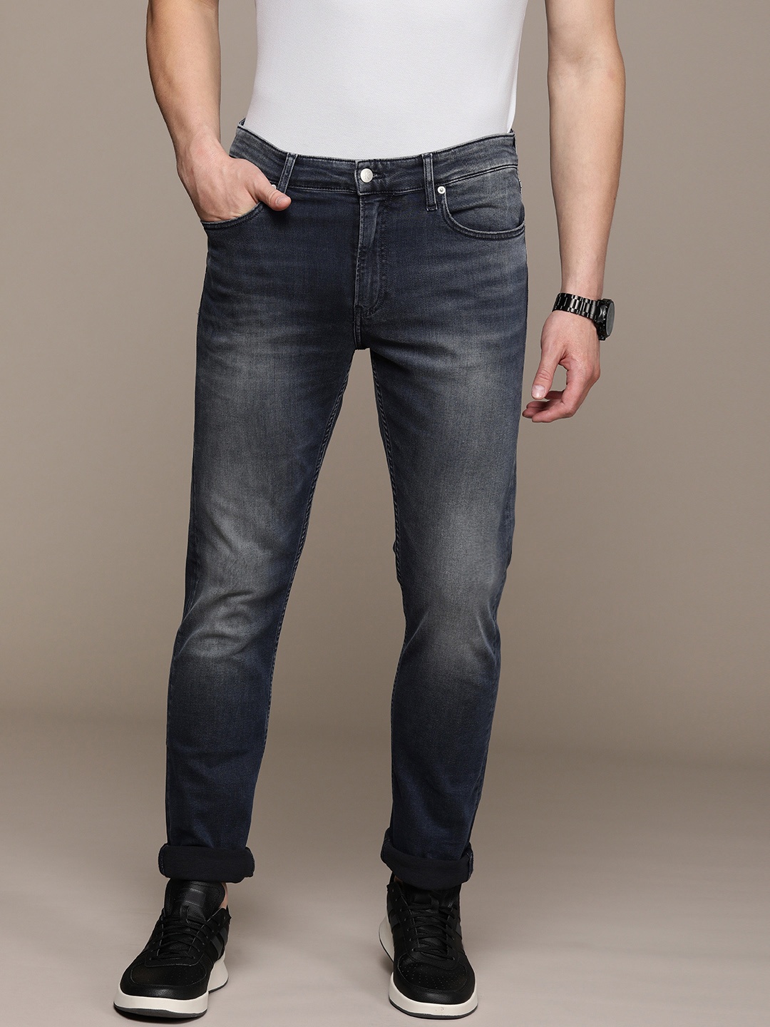 

Calvin Klein Jeans Men Blue Slim Fit Low-Rise Clean Look Stretchable Jeans