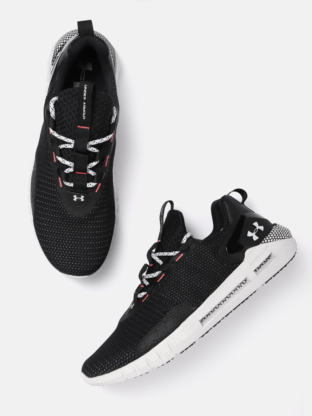 

UNDER ARMOUR Men Black HOVR STRT Woven Design Sportstyle Shoes