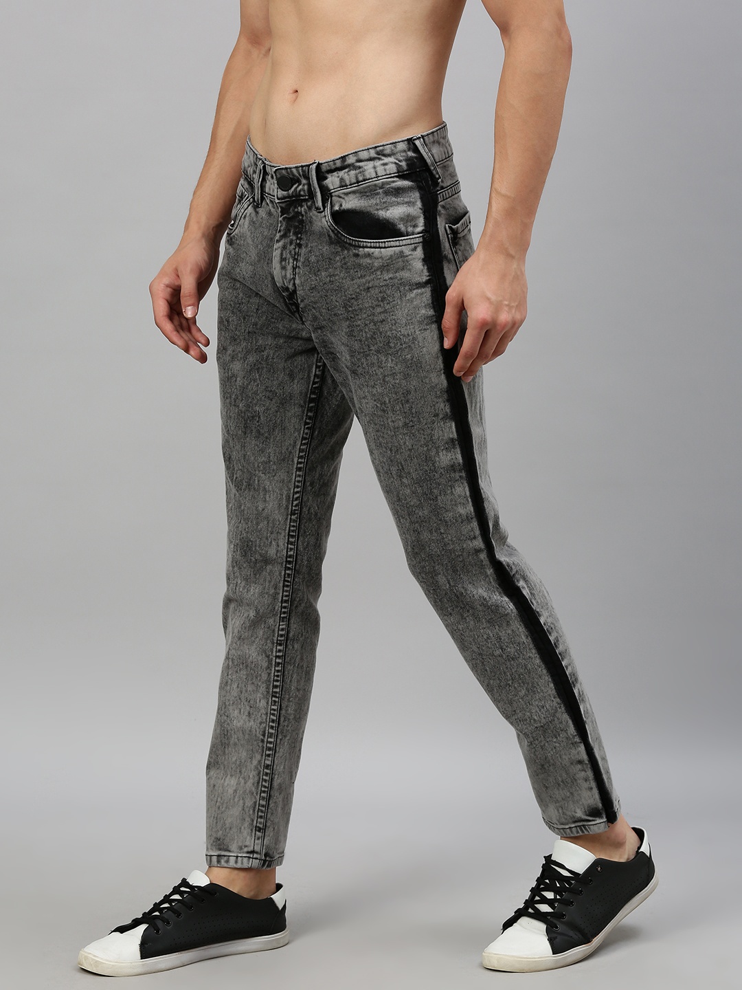 

HERE&NOW Men Grey Slim Fit Mid-Rise Clean Look Stretchable Jeans