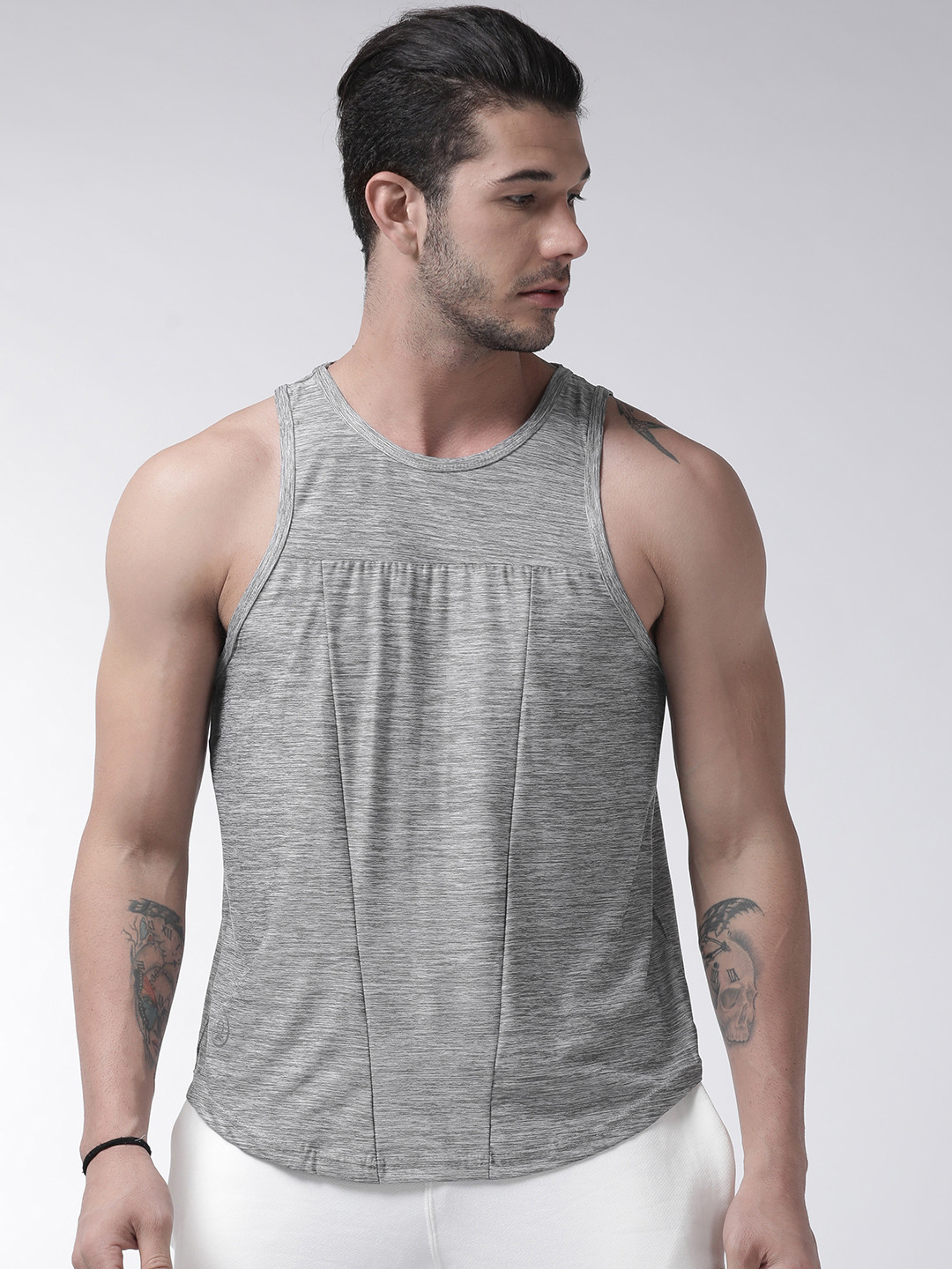 

CHKOKKO Men Grey Self Design Round Neck T-shirt