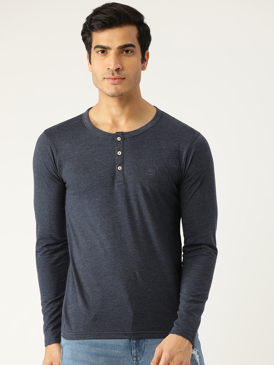 

CHKOKKO Men Navy Blue Solid Henley Neck T-shirt