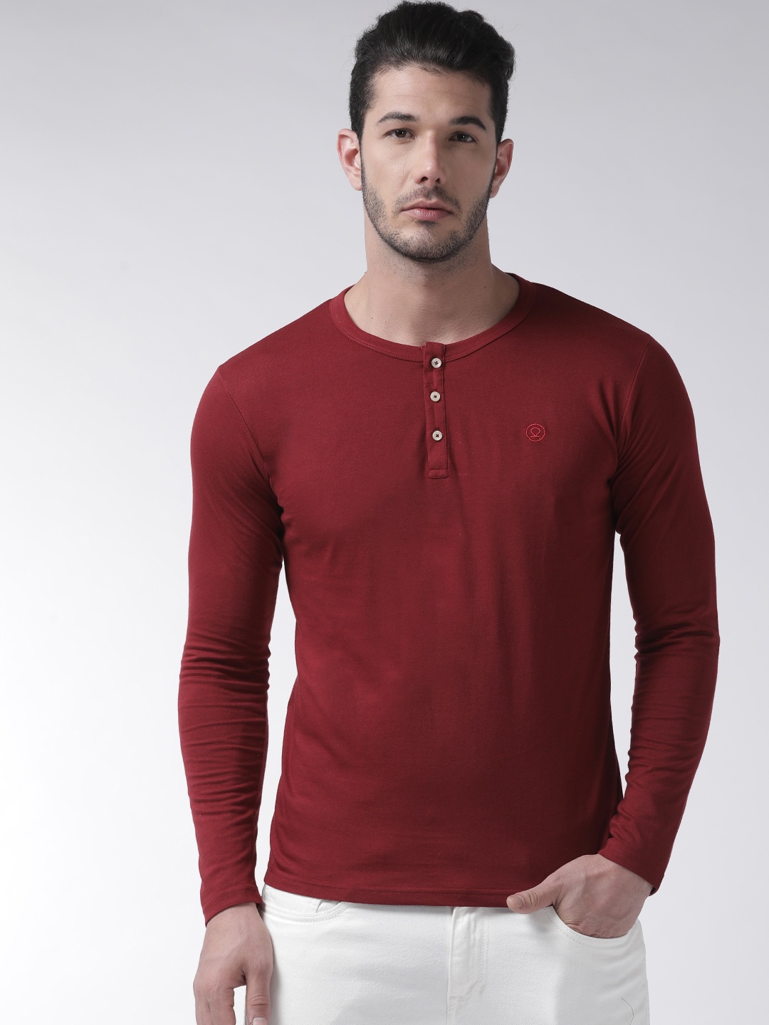 

CHKOKKO Men Maroon Solid Henley Neck T-shirt