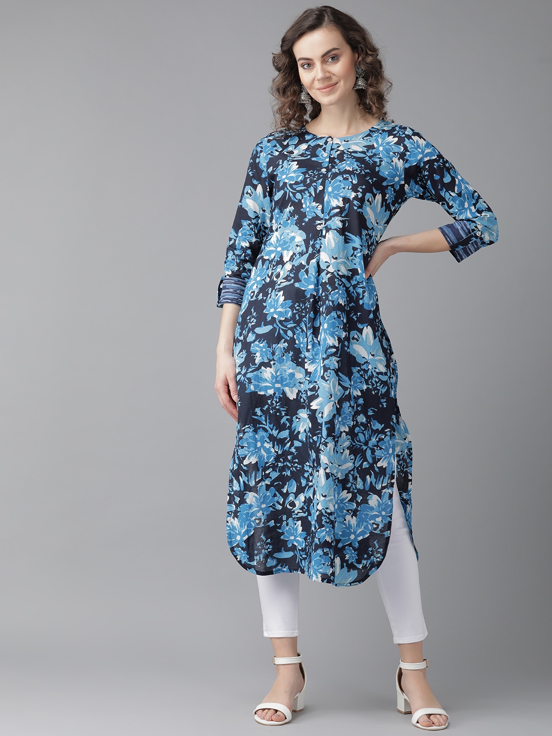 

Indo Era Women Blue & White Floral Screen Print Straight Kurta