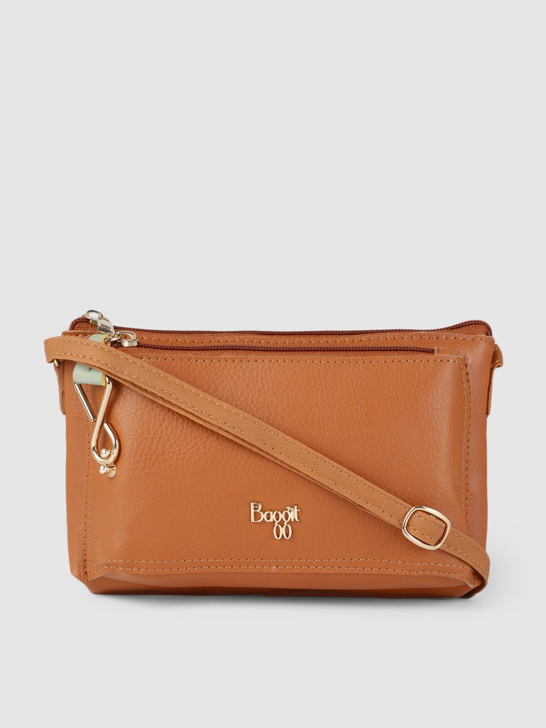 

Baggit Tan Brown Solid Sling Bag