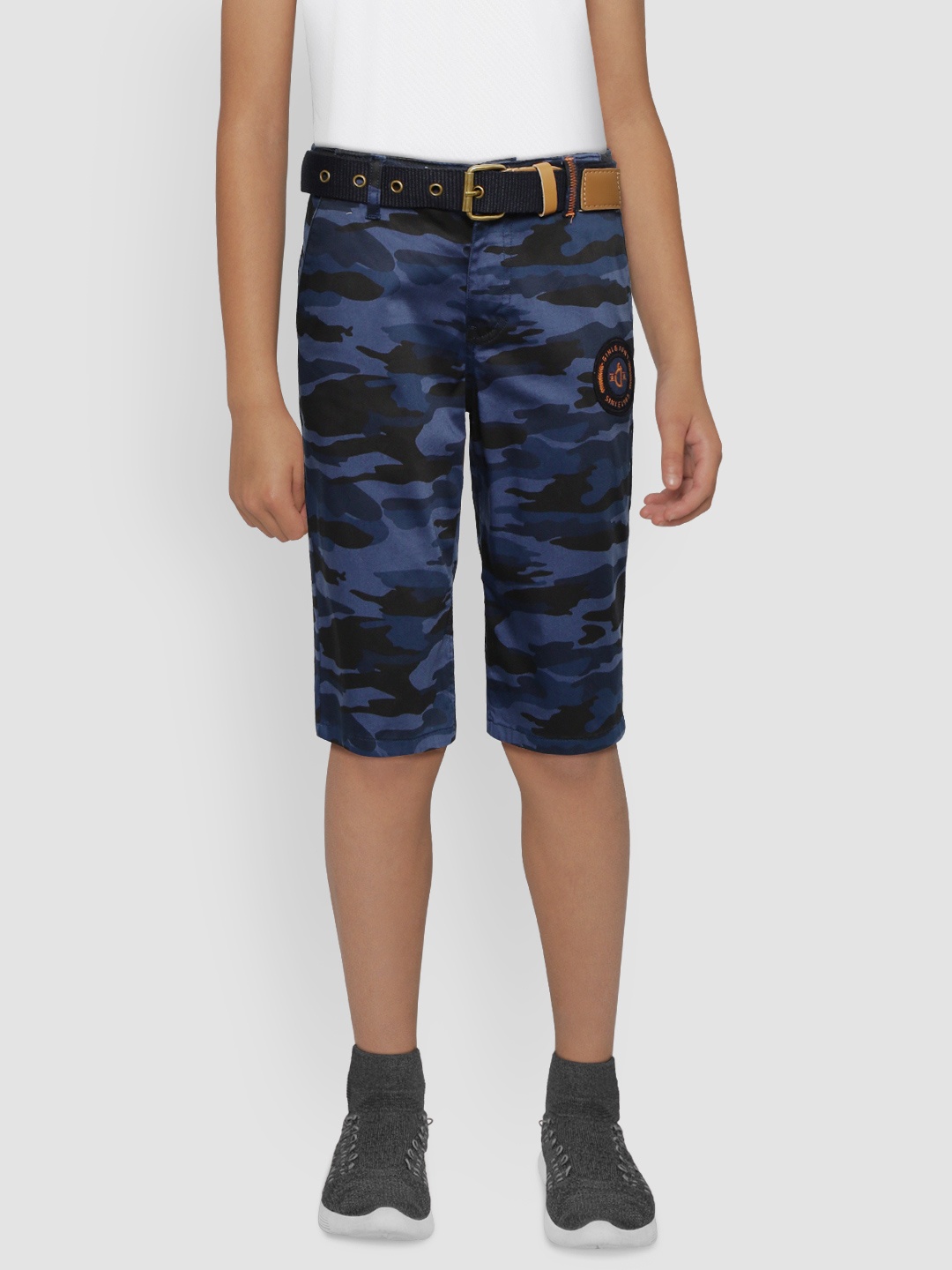 

Gini and Jony Boys Navy Blue & Black Camouflage Print Classic Fit Shorts