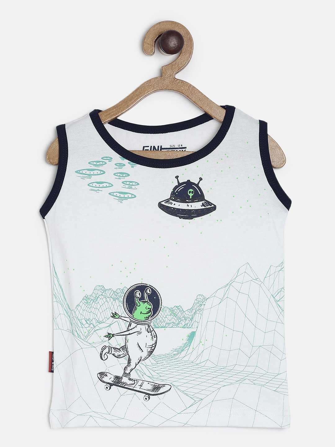 

Gini and Jony Boys White Printed Round Neck T-shirt