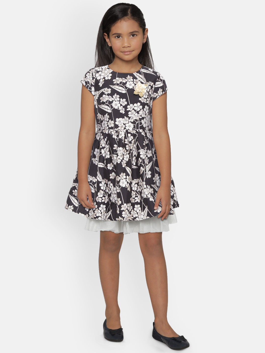 

Gini and Jony Girls Black & Off-White Floral Self Design Fit & Flare Dress