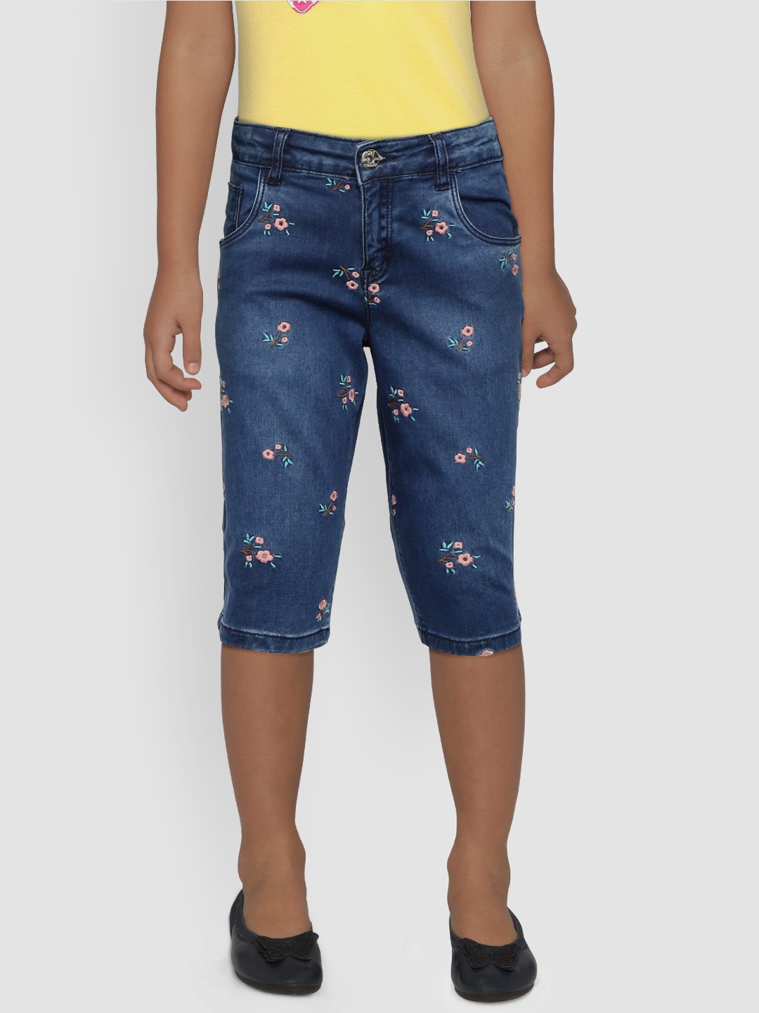 

Gini and Jony Girls Blue Embroidered Washed Denim Capris