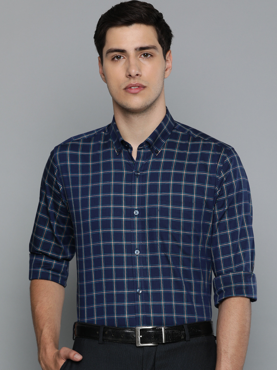 

Louis Philippe Men Navy Blue & Peach-Coloured Slim Fit Checked Formal Shirt