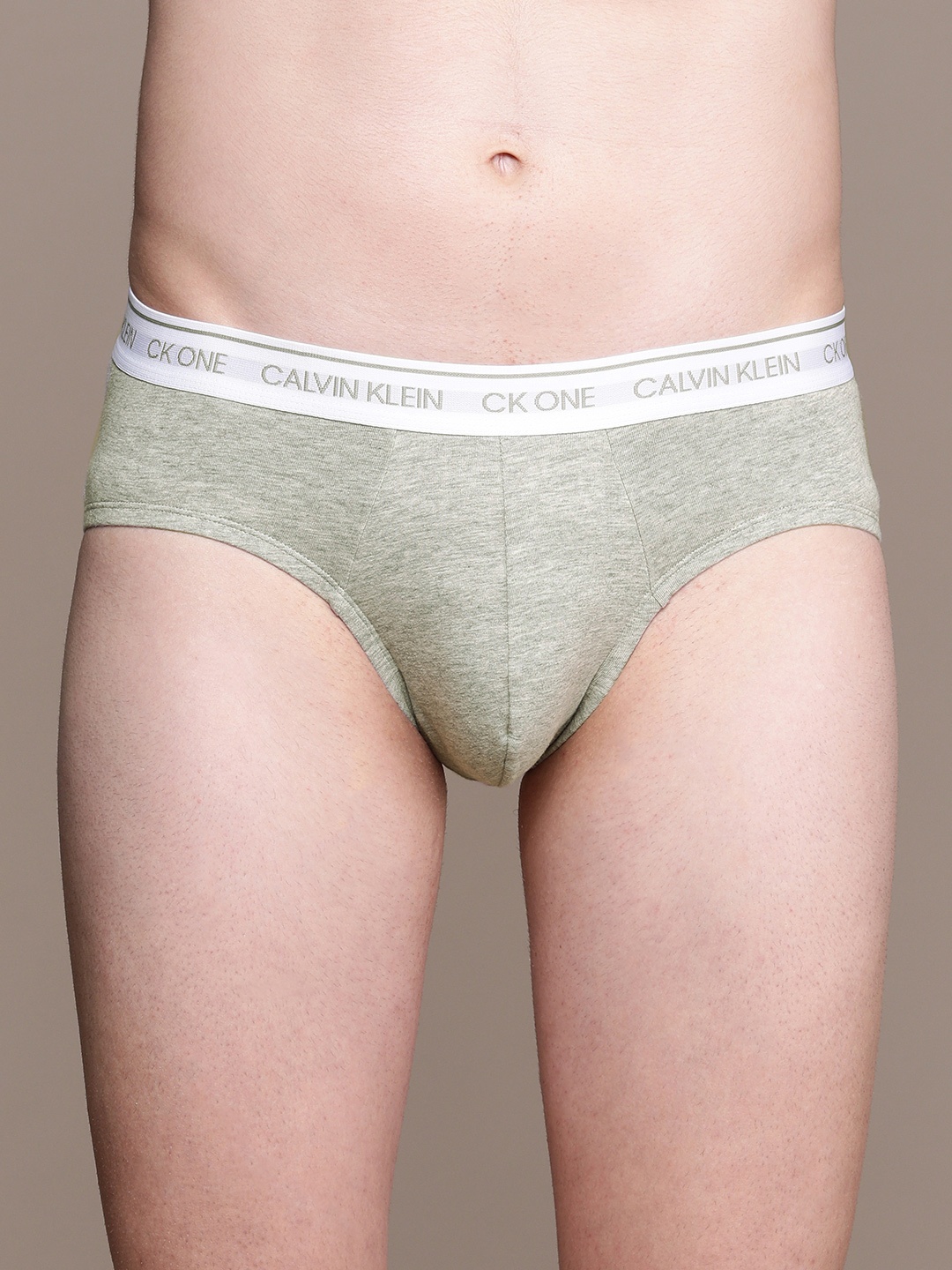 

Calvin Klein Underwear Men Grey Melange Solid Briefs NB2213080
