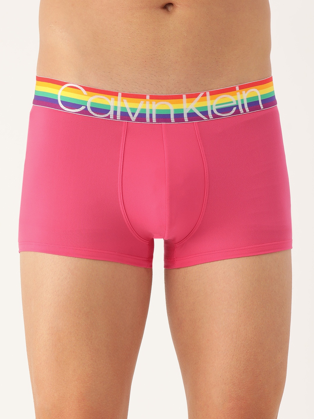 

Calvin Klein Underwear Men Pink Solid Trunks NB2204CP3