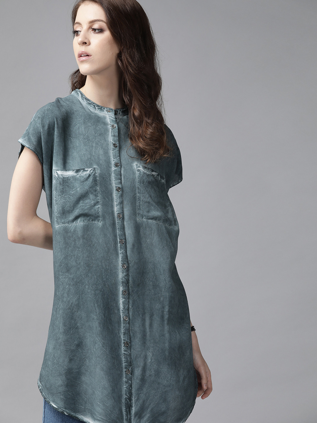

Roadster Women Green Dyed Shirt Style Longline Top