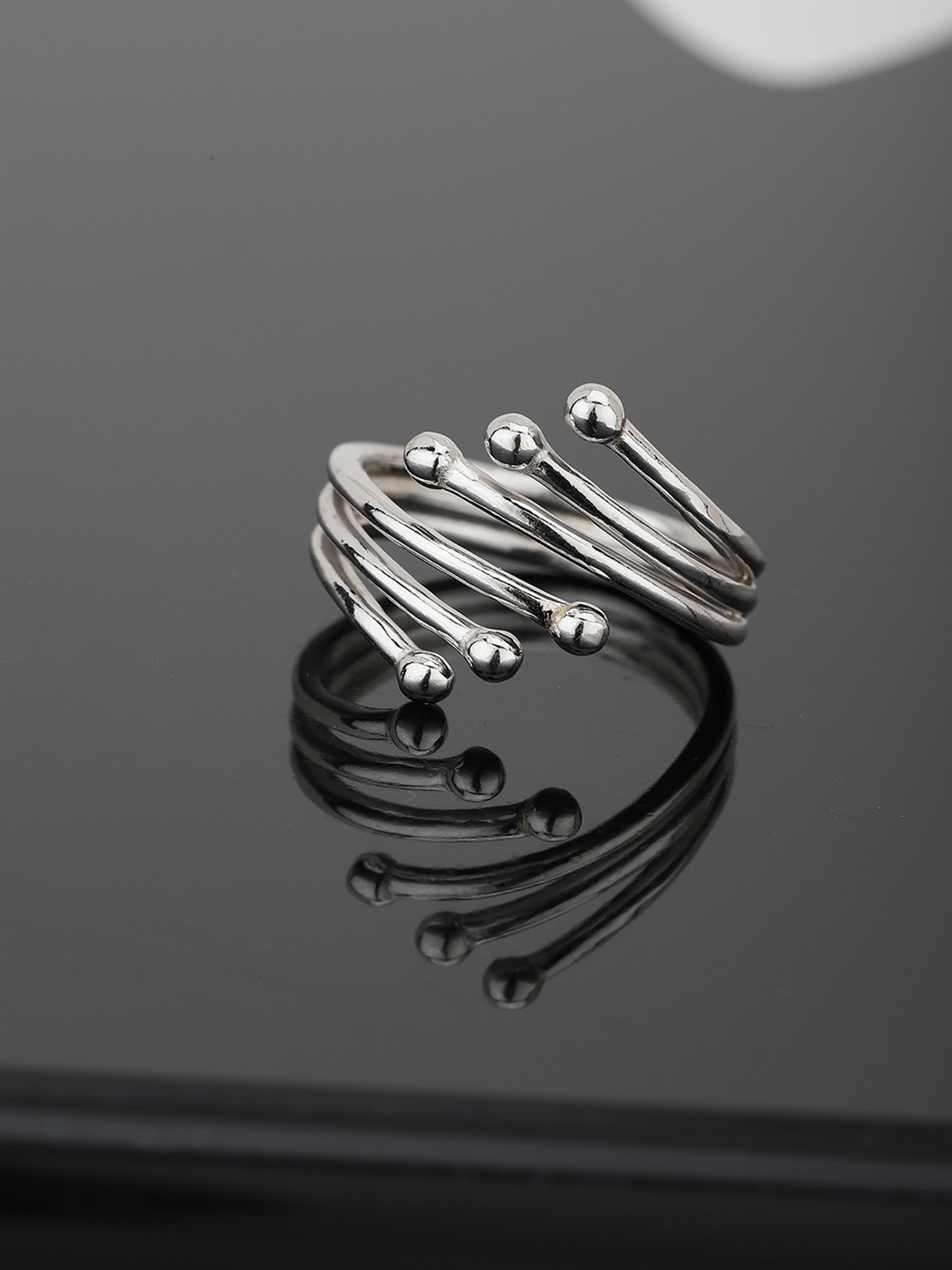 

Carlton London Women Silver-Toned Rhodium-Plated Adjustable Finger Ring