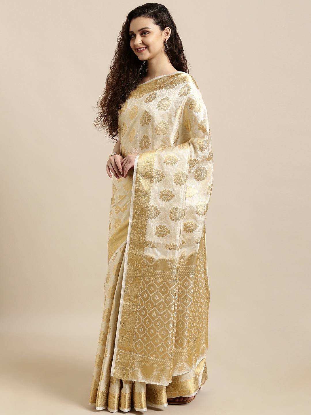 

Mitera Off-White & Gold-Toned Art Silk Woven Design Kanjeevaram Saree