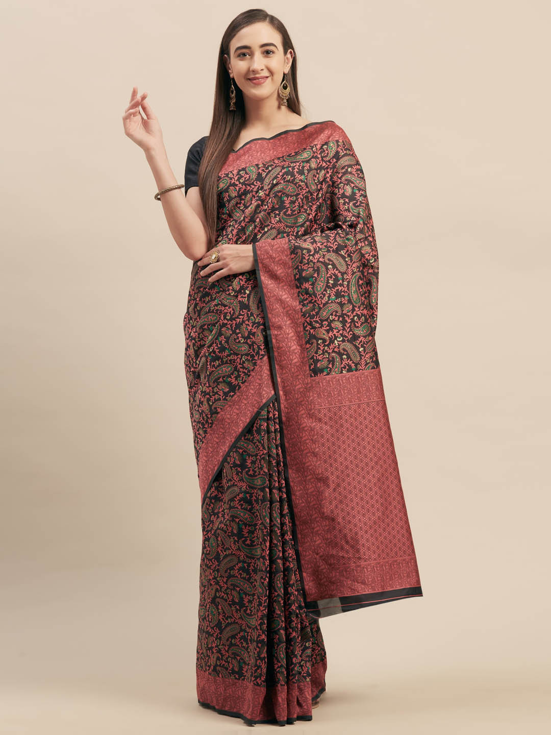 

Mitera Black & Maroon Silk Blend Woven Design Kanjeevaram Saree