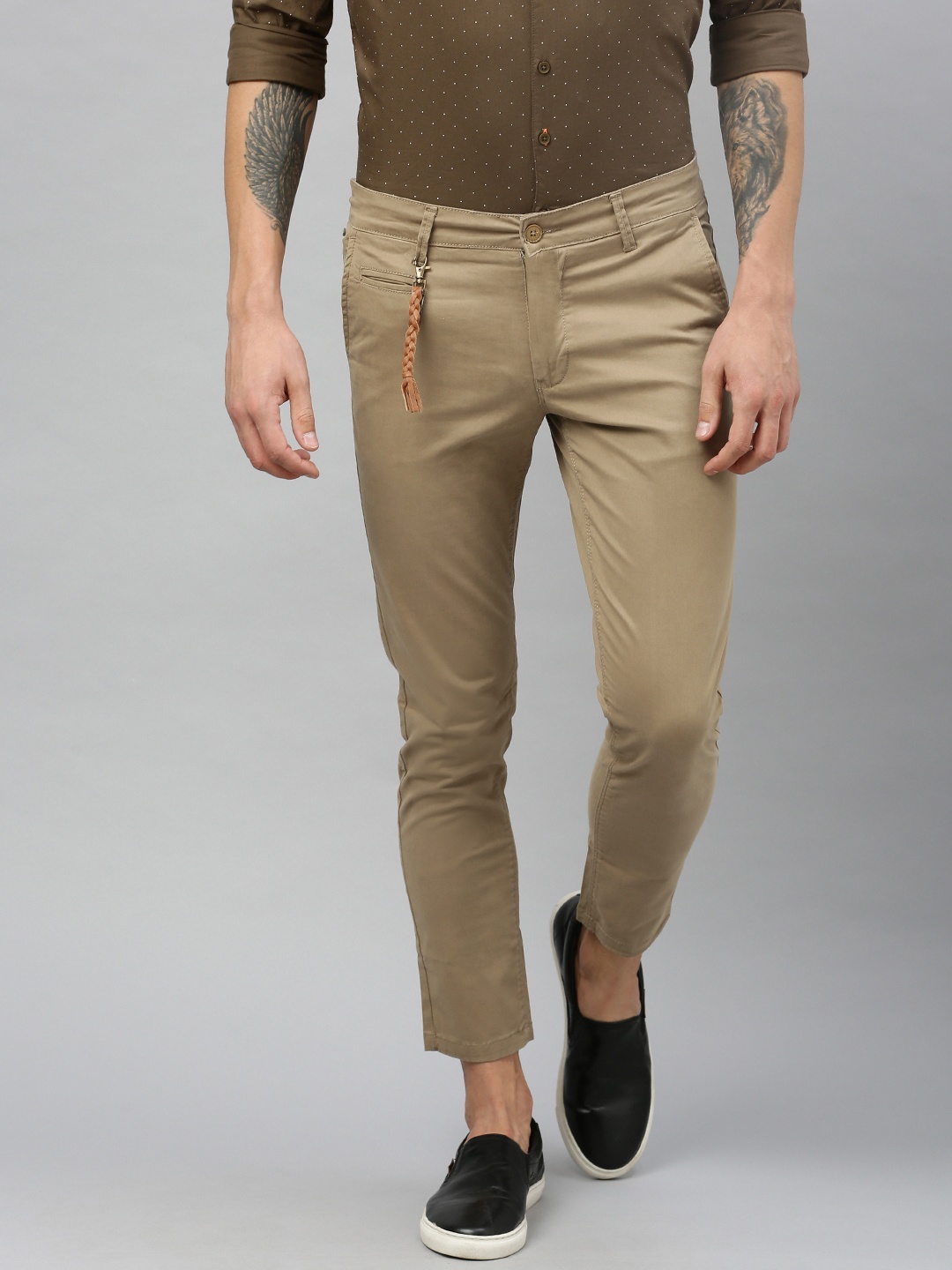 

SPYKAR Men Beige Slim Fit Solid Cropped Chinos