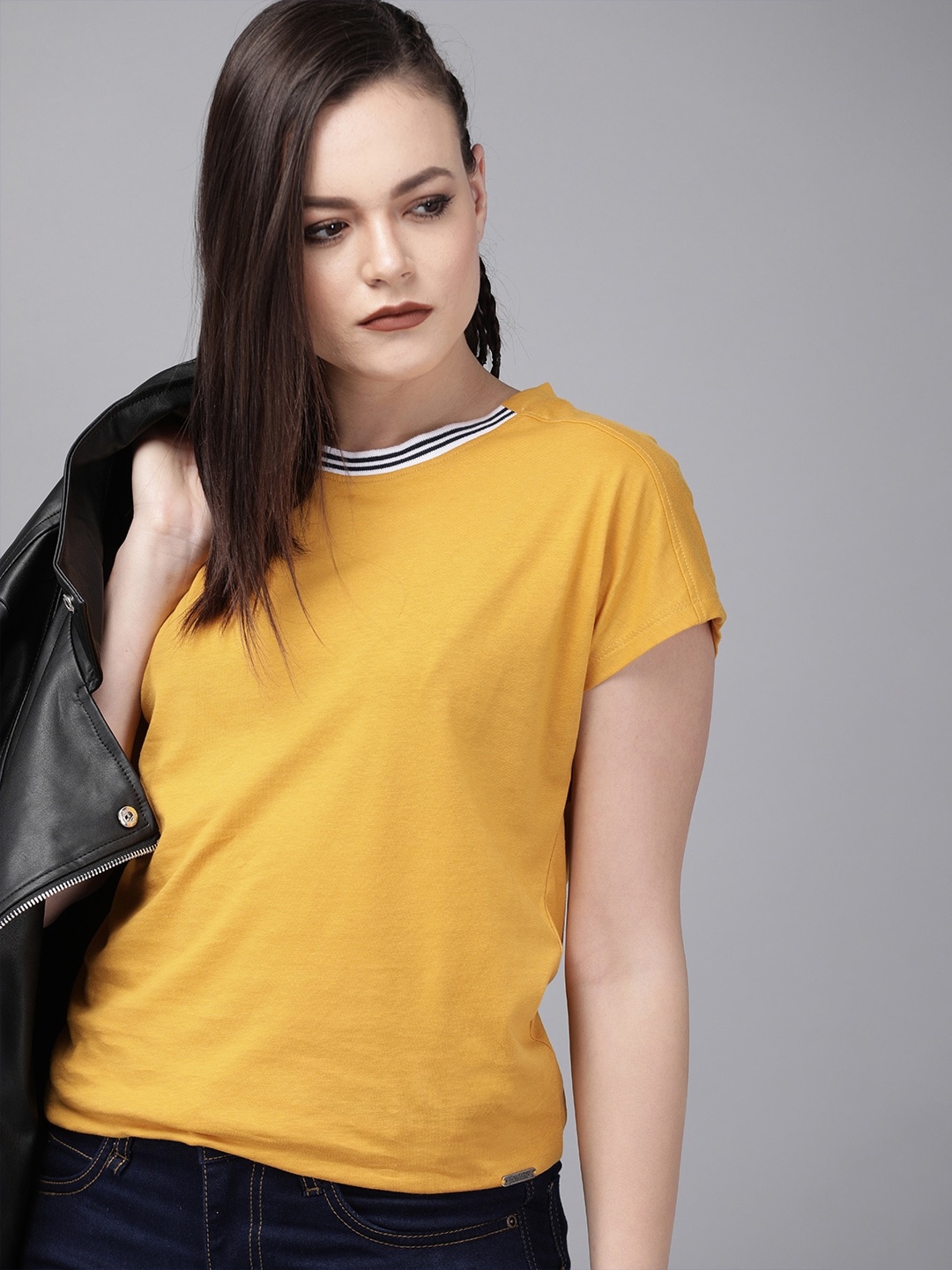 

Roadster Women Mustard Yellow Solid Round Neck T-shirt