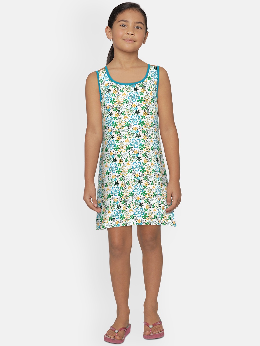 

SINI MINI Girls White & Blue Printed Nightdress