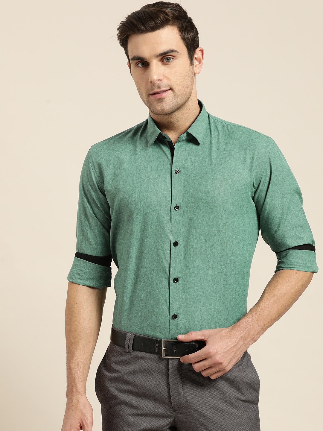 

SOJANYA Men Green Classic Regular Fit Solid Formal Shirt